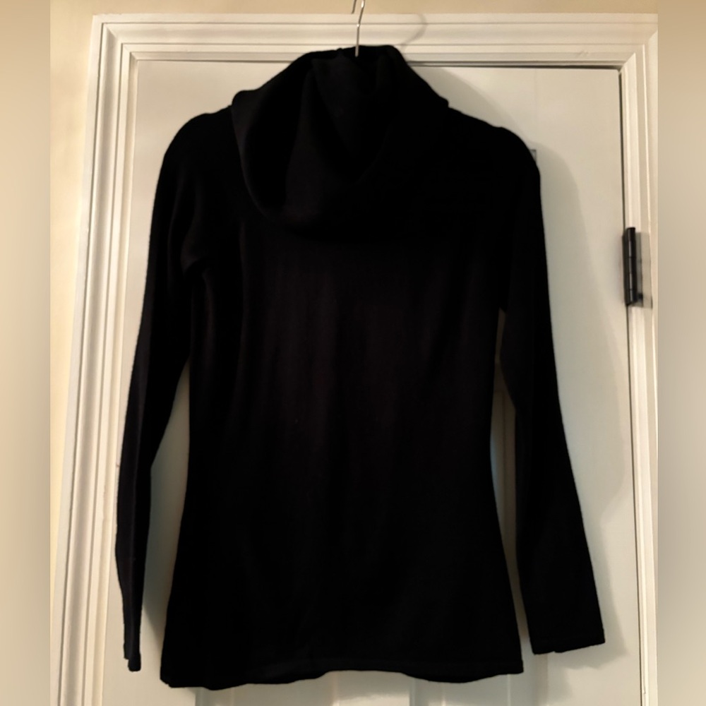 Elie Tahari black cowl neck sweater 100% extra fine merino wool